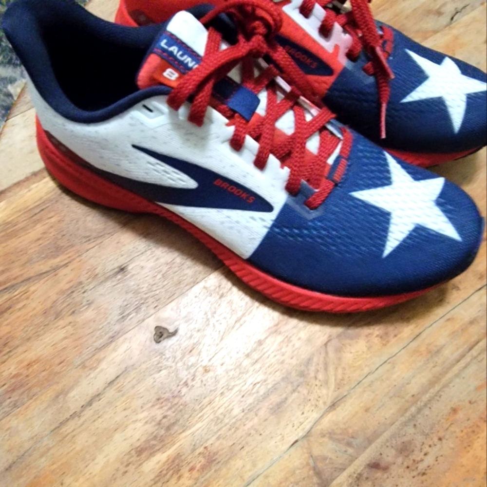 New Brooks Launch 8 Texas Flag